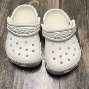 Crocs Kids White Sandals Clogs size 5C
